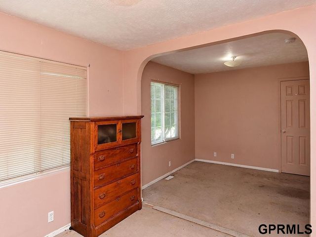 5922 S 186Th Avenue, Omaha, NE 68135