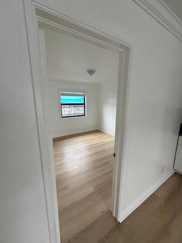220 Walton Boulevard Unit 2, West Palm Beach, FL 33405