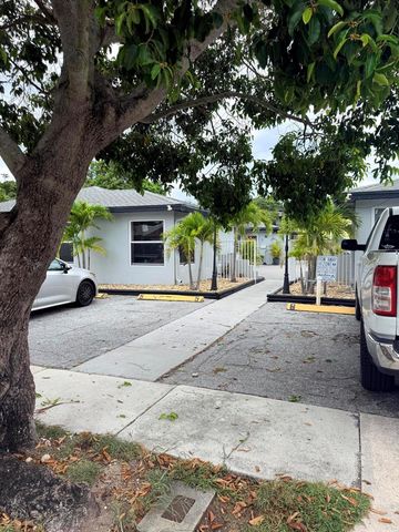 220 Walton Boulevard Unit 2, West Palm Beach, FL 33405