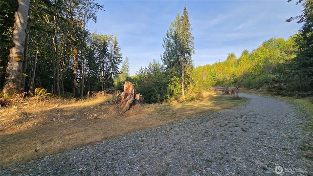 16001 223rd Avenue E, Orting, WA 98360