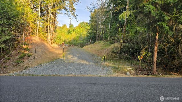 16001 223rd Avenue E, Orting, WA 98360