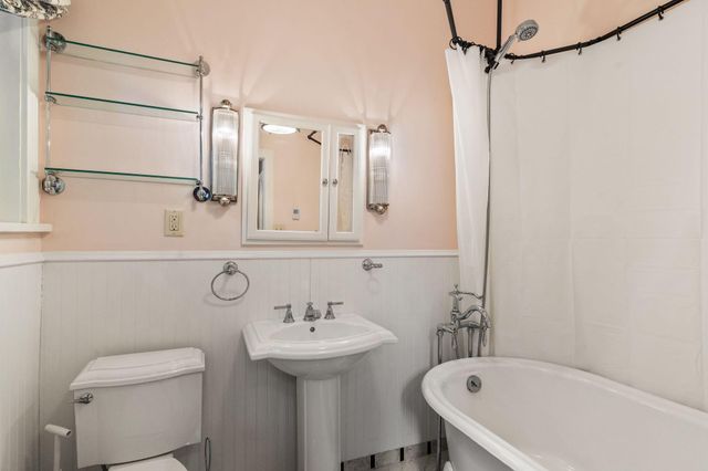 707 W 25th Street 707A, Minneapolis, MN 55405