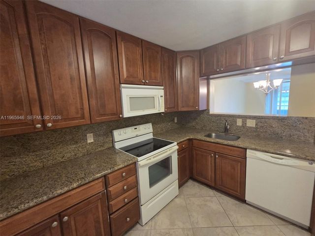 6675 S Oriole Blvd 1040, Delray Beach, FL 33446