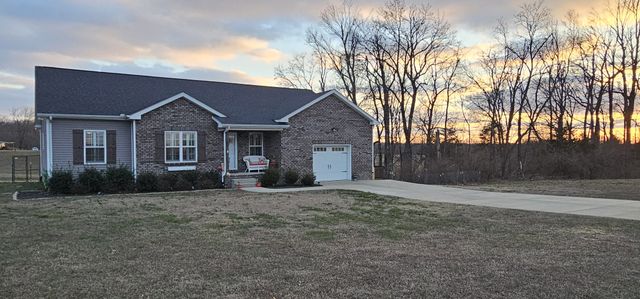 221 Northup Rd, Portland, TN 37148