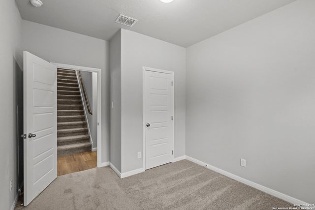 285 W Quill Dr Building 6, San Antonio, TX 78228