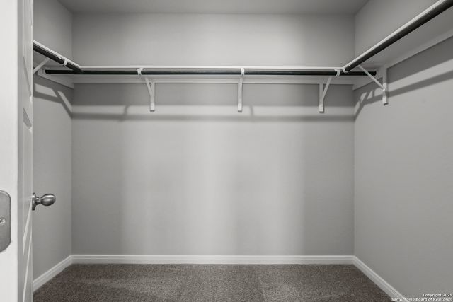 285 W Quill Dr Building 6, San Antonio, TX 78228