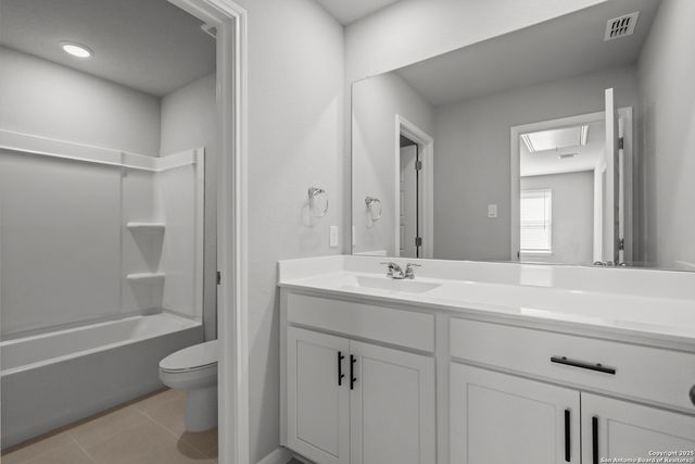 285 W Quill Dr Building 6, San Antonio, TX 78228