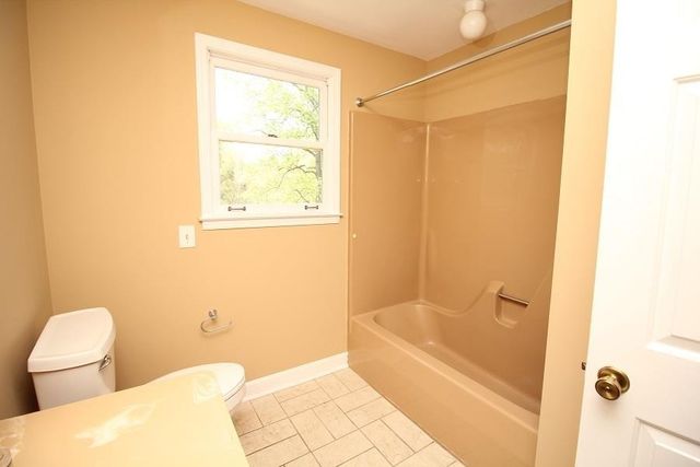 2730 Trenton Rd, Clarksville, TN 37040