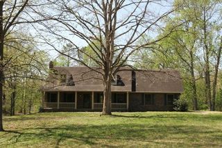 2730 Trenton Rd, Clarksville, TN 37040