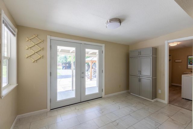 9375 Cherry Ave, Orangevale, CA 95662