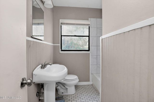 670 Piermont Street, Jackson, MS 39206