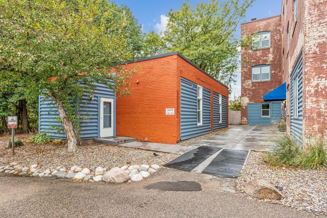 215 7th Street NE 301, Minneapolis, MN 55413