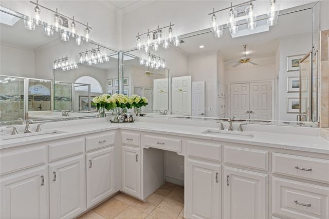 819 Hills Creek Drive, Mckinney, TX 75072