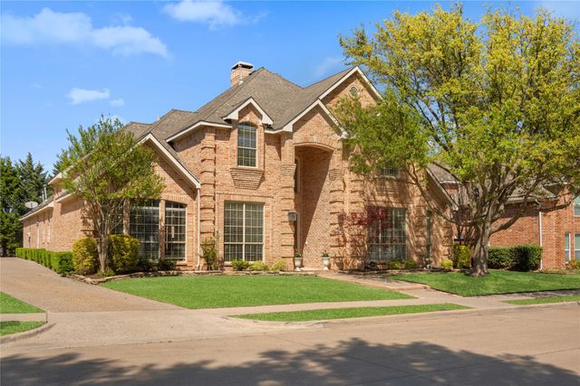 819 Hills Creek Drive, Mckinney, TX 75072