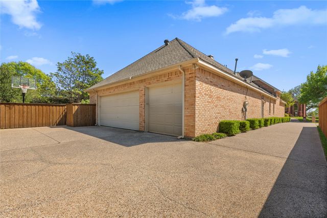 819 Hills Creek Drive, Mckinney, TX 75072