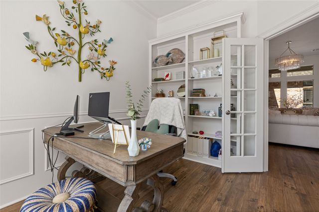 819 Hills Creek Drive, Mckinney, TX 75072