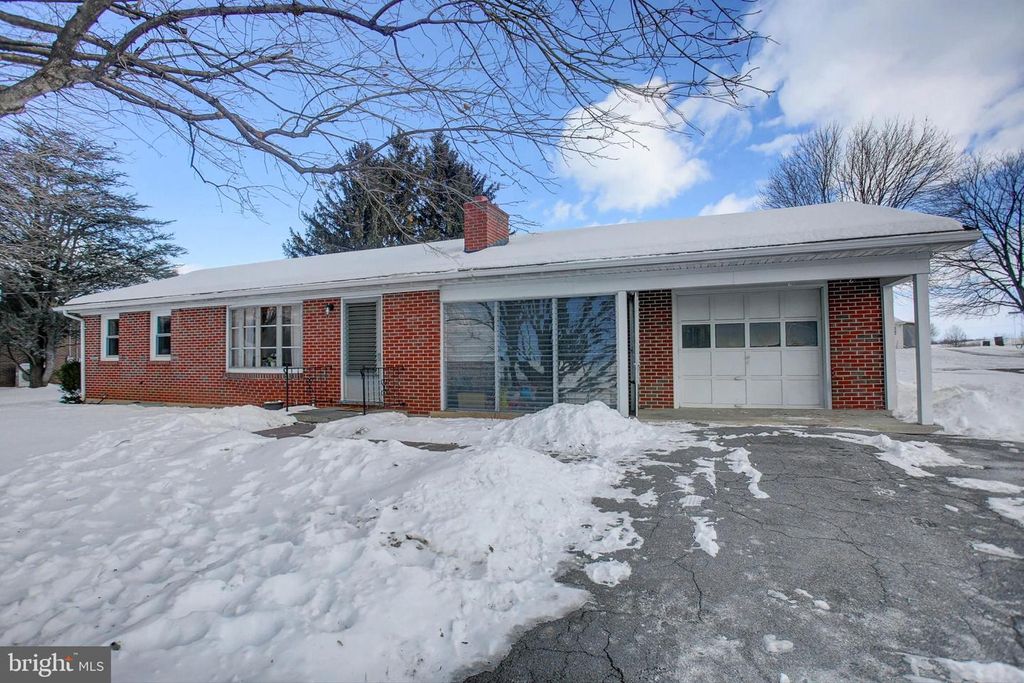 13339 W BUCHANAN TRAIL W, Mercersburg, PA 17236