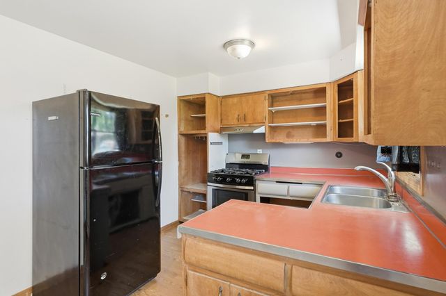 2725 Wells Street, Lake Station, IN 46405