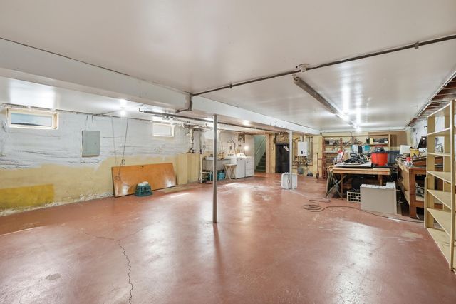 2725 Wells Street, Lake Station, IN 46405