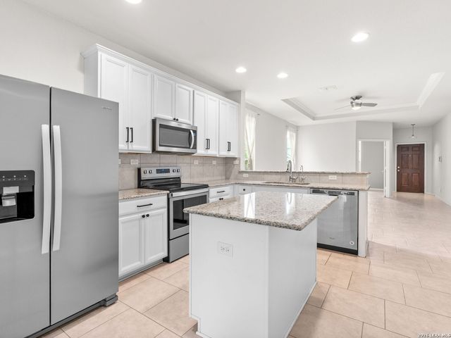 27337 Emilie Canyon, San Antonio, TX 78260