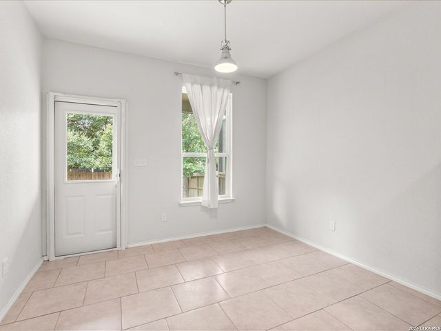 27337 Emilie Canyon, San Antonio, TX 78260