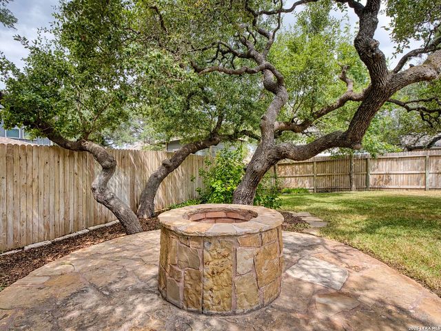 27337 Emilie Canyon, San Antonio, TX 78260