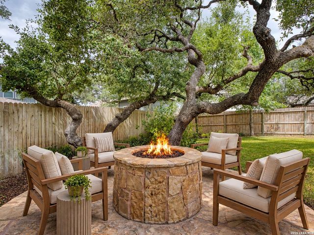27337 Emilie Canyon, San Antonio, TX 78260