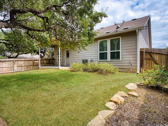 27337 Emilie Canyon, San Antonio, TX 78260
