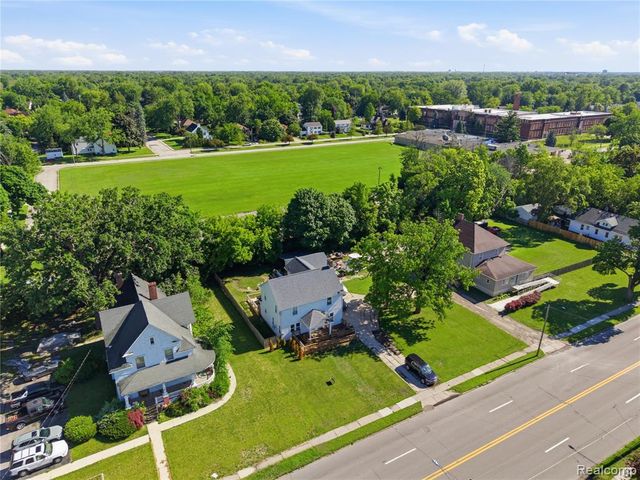 1624 Gratiot Avenue, Saginaw, MI 48602