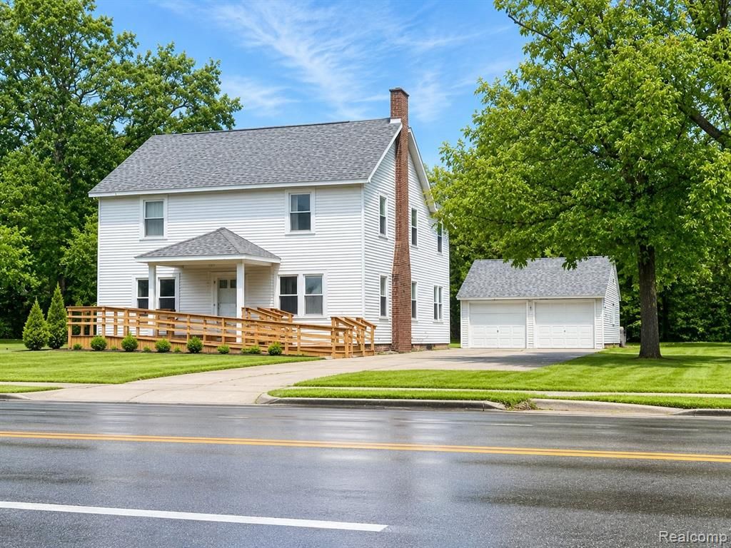 1624 Gratiot Avenue, Saginaw, MI 48602