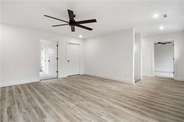 12 Arbroath Lane, Bella Vista, AR 72715