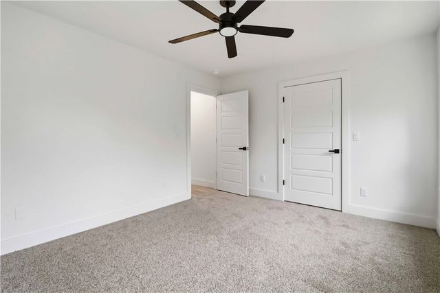 12 Arbroath Lane, Bella Vista, AR 72715
