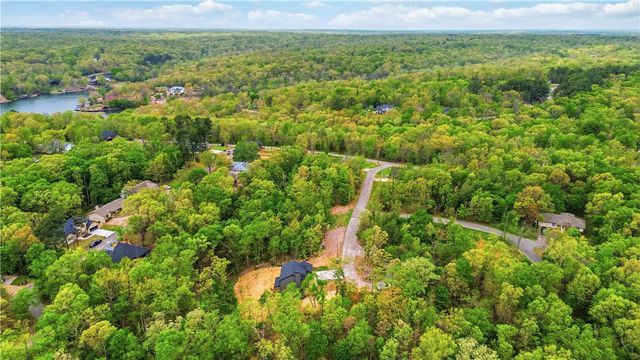 12 Arbroath Lane, Bella Vista, AR 72715
