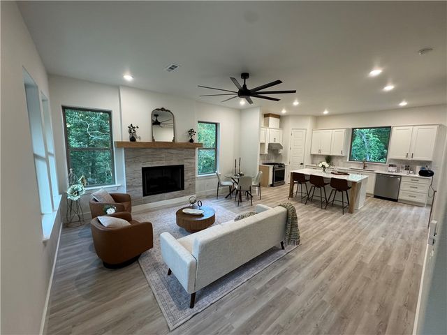 12 Arbroath Lane, Bella Vista, AR 72715