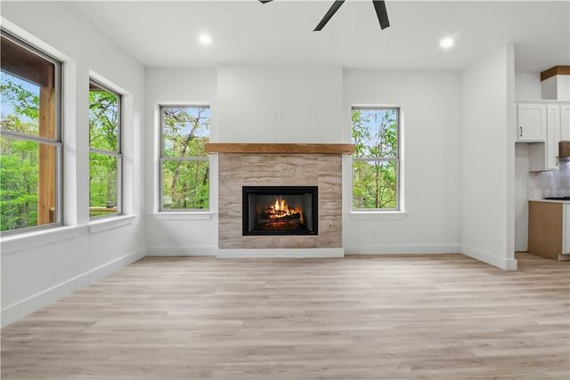12 Arbroath Lane, Bella Vista, AR 72715