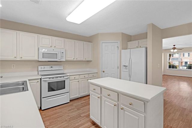 147 Heritage Creek Way, Greensboro, NC 27405