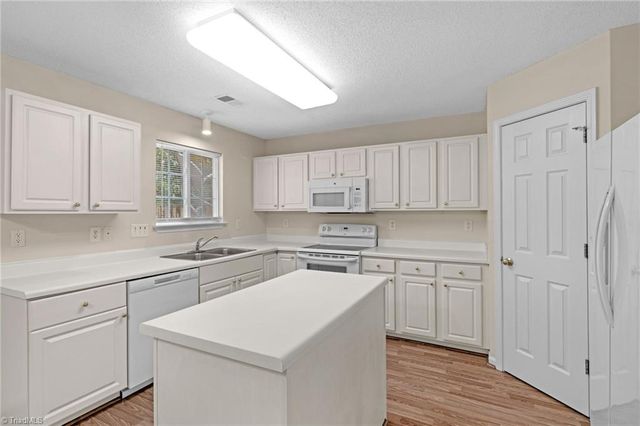 147 Heritage Creek Way, Greensboro, NC 27405