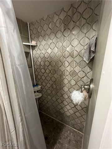 2330 SE 8th TER, Cape Coral, FL 33990