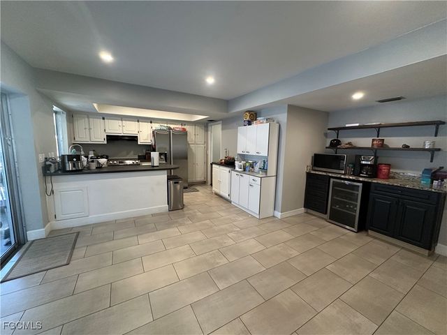 2330 SE 8th TER, Cape Coral, FL 33990