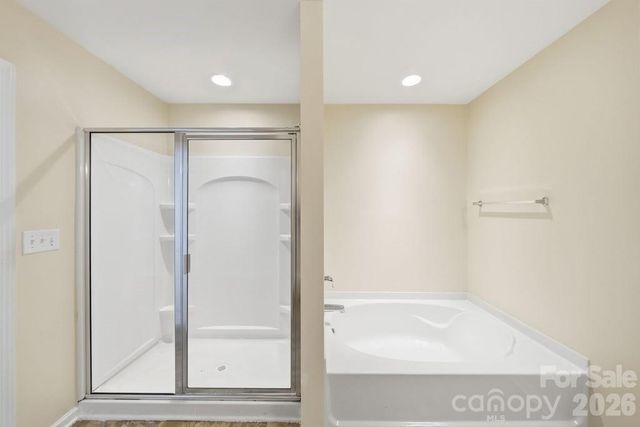 9539 Kendall Drive, Charlotte, NC 28214