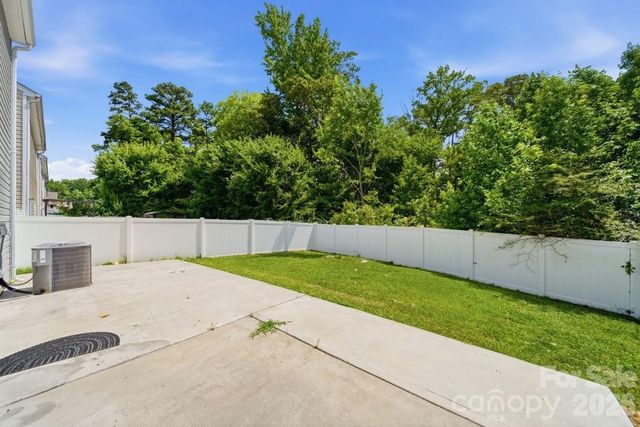9539 Kendall Drive, Charlotte, NC 28214