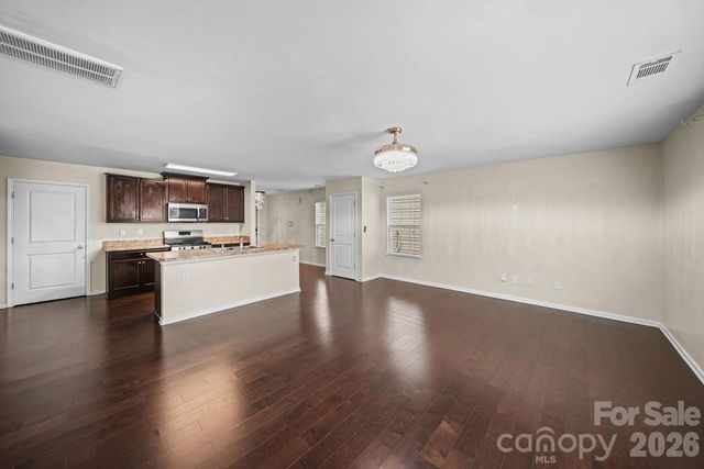 9539 Kendall Drive, Charlotte, NC 28214