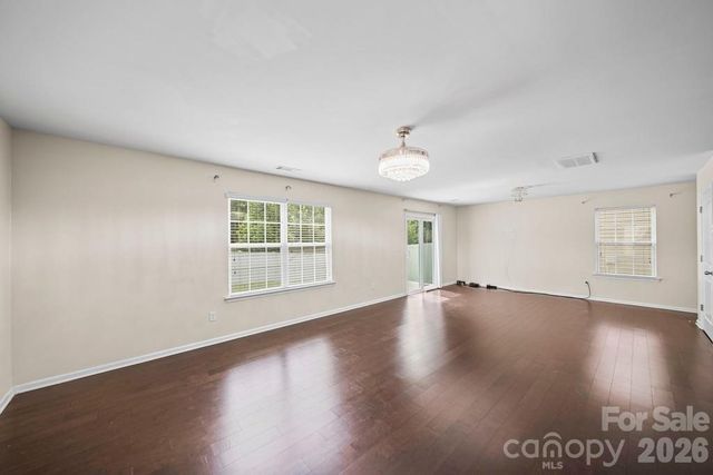 9539 Kendall Drive, Charlotte, NC 28214
