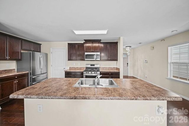9539 Kendall Drive, Charlotte, NC 28214