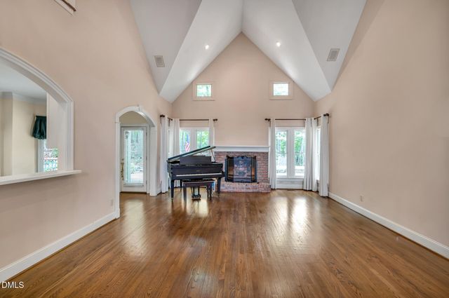 10234 Governors Drive, Chapel Hill, NC 27517