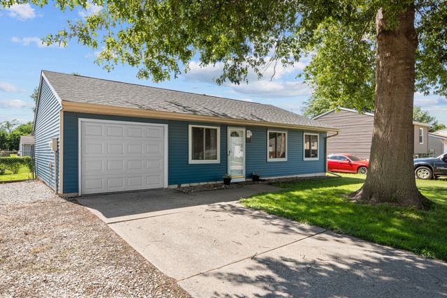 909 Ash Drive, Colona, IL 61241
