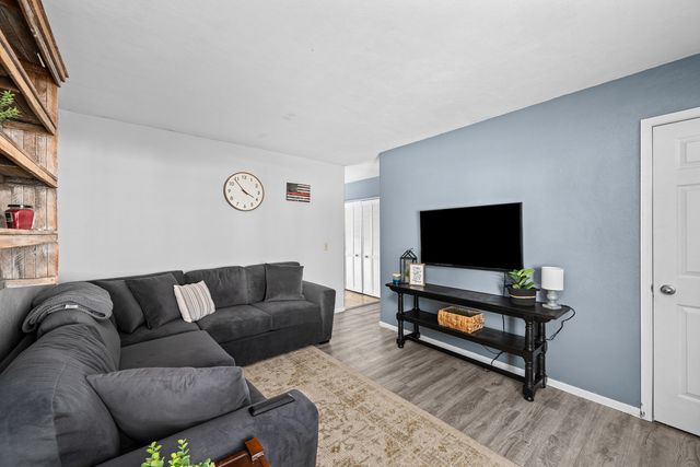 909 Ash Drive, Colona, IL 61241