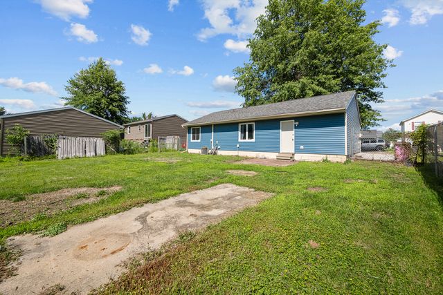 909 Ash Drive, Colona, IL 61241
