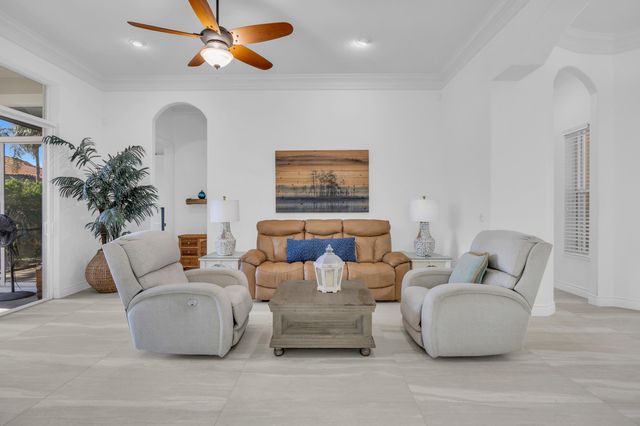 1413 W Island Club Square, Vero Beach, FL 32963