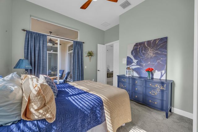 1413 W Island Club Square, Vero Beach, FL 32963